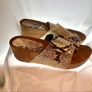 Snake skin Donald J Pliner sandal wedges
